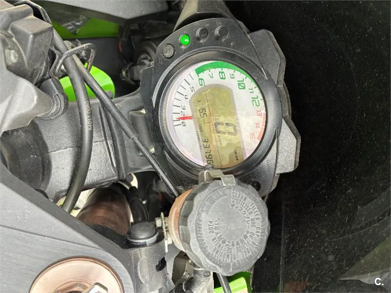 Kawasaki Ninja ZX-10R – Vista 2