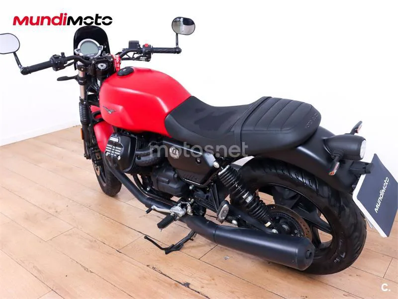 Moto Guzzi V7 III – Vista 8