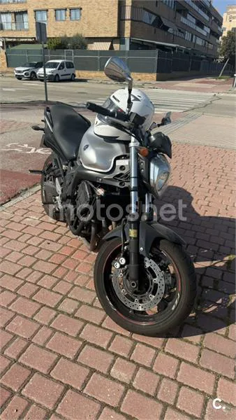 Yamaha FZ6 Fazer S2 – Vista 3