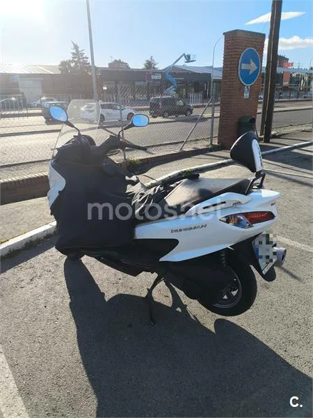 Suzuki Burgman 125 – Vista 2