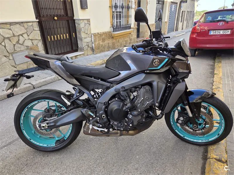 Yamaha MT-09 – Vista 2
