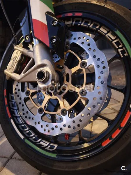 Aprilia Dorsoduro 750 – Vista 7