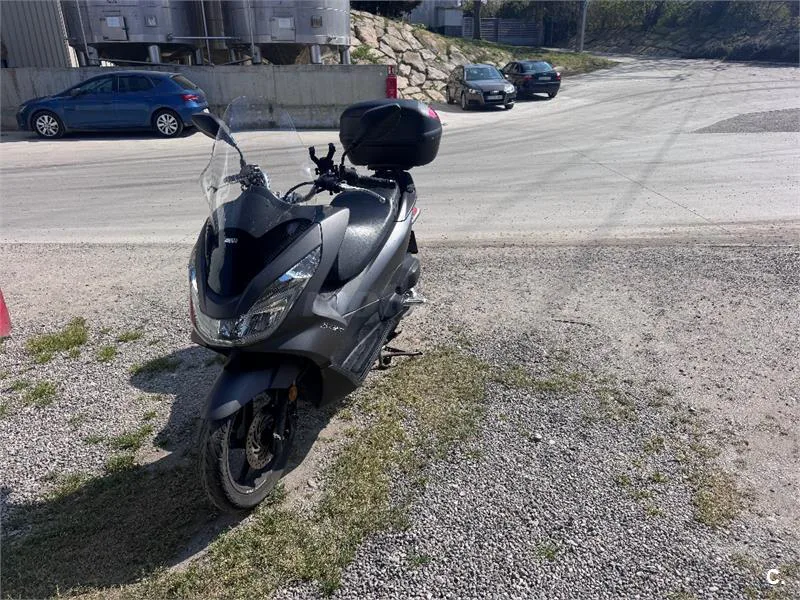 Honda PCX 125 – Vista 2