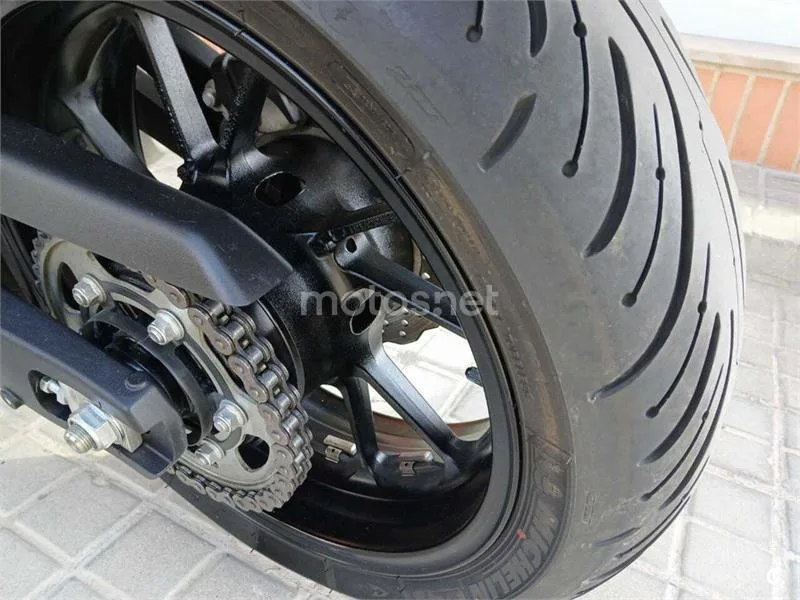 Yamaha Tracer 700 – Vista 14