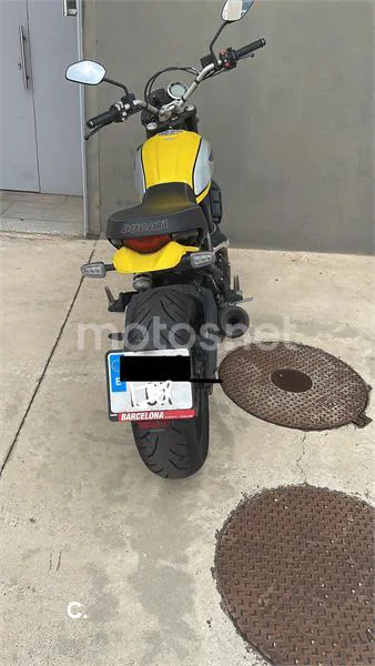 Ducati Scrambler – Vista 2