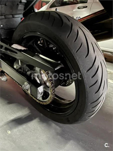 Suzuki Bandit 650 – Vista 7