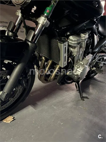 Suzuki Bandit 650 – Vista 10