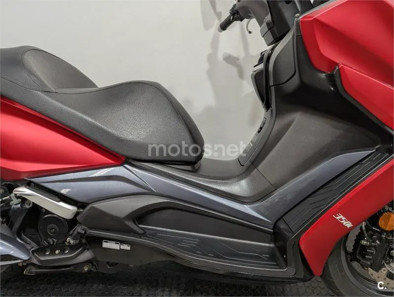 Kymco Super Dink 350 – Vista 7