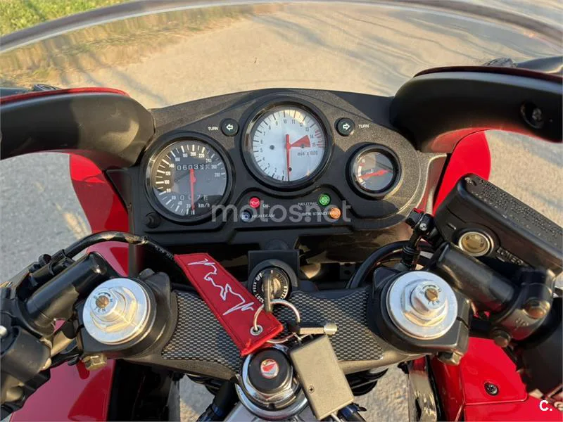 Honda CBR 600F – Vista 3