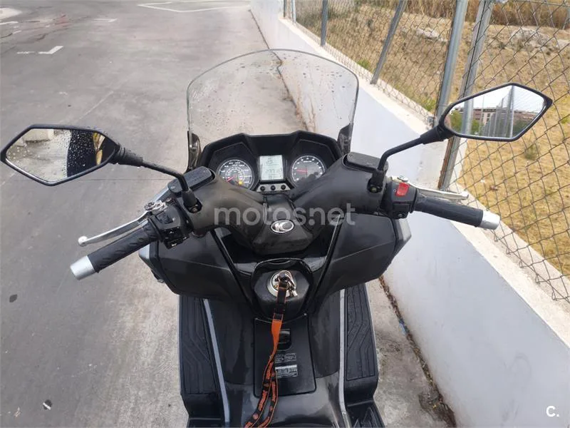 Kymco Super Dink 350i – Vista 3