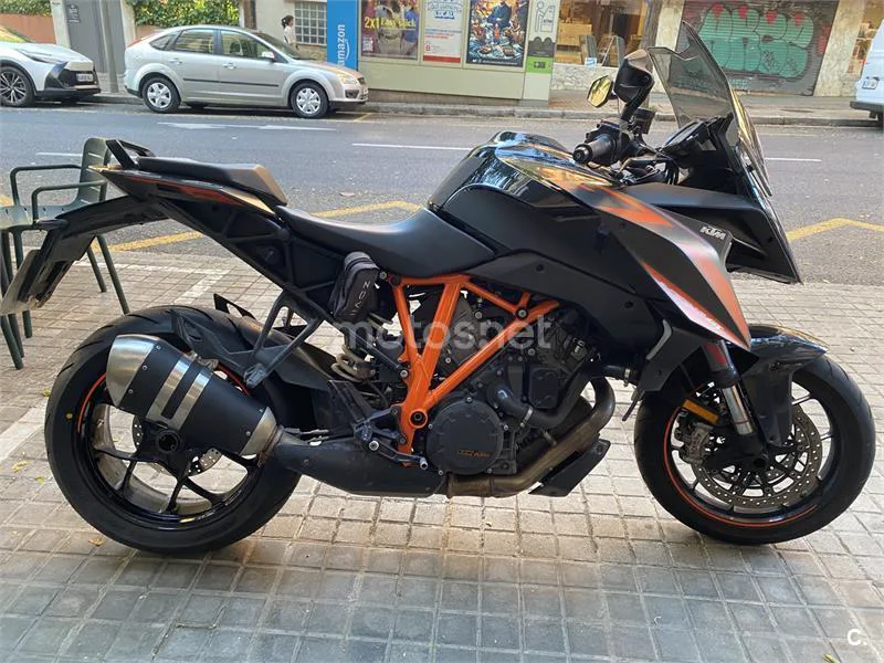 KTM 1290 Super Duke GT – Vista 5