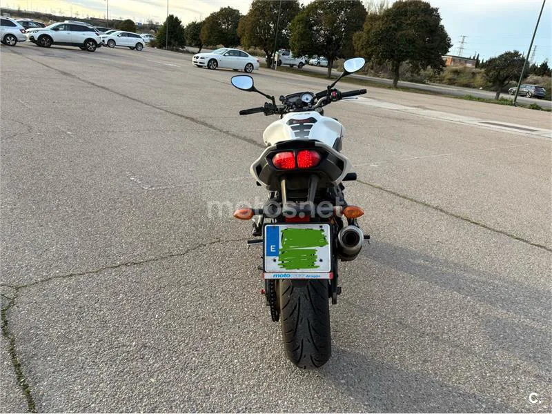 Yamaha FZ8 – Vista 3