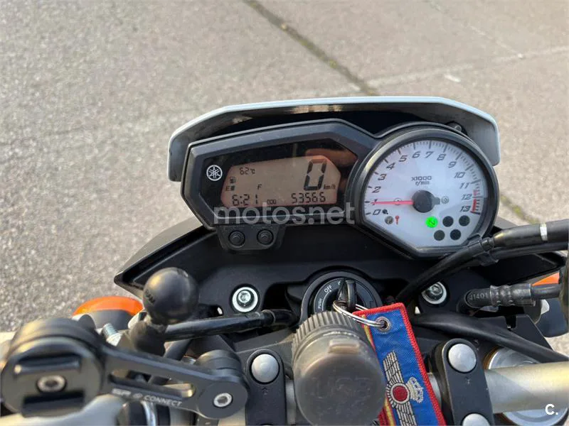 Yamaha FZ8 – Vista 8