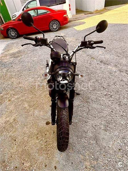 Ducati Scrambler – Vista 2