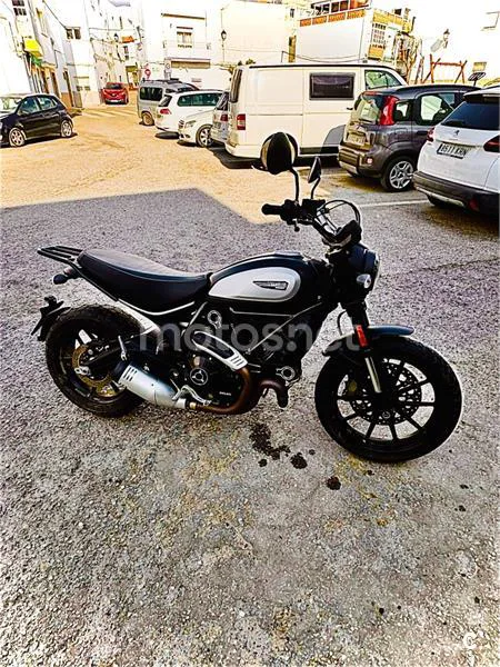 Ducati Scrambler – Vista 4