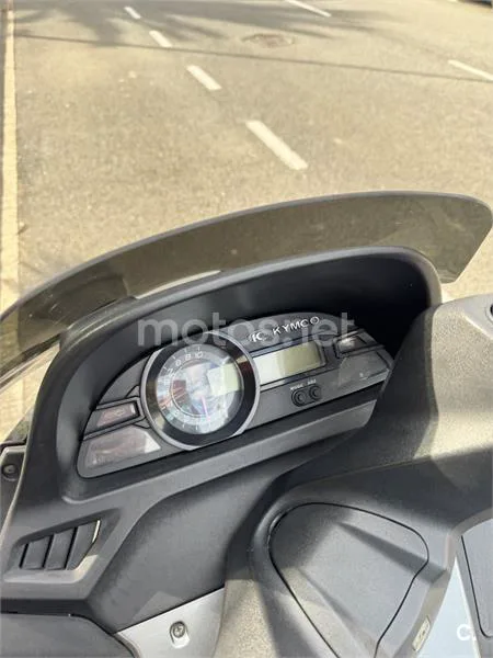 Kymco Xciting 400i – Vista 3