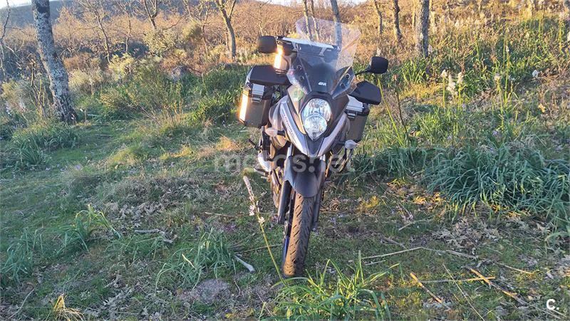 Suzuki V-Strom 650 XT – Vista 4