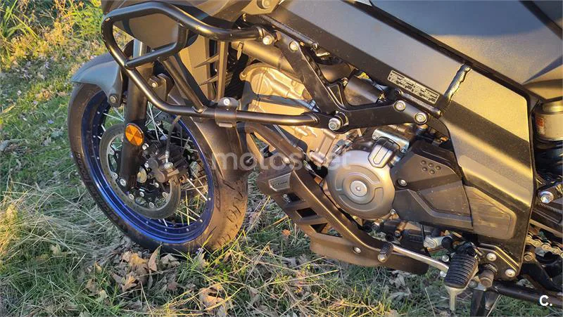 Suzuki V-Strom 650 XT – Vista 6