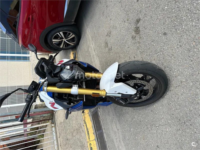 BMW F 900 R – Vista 3