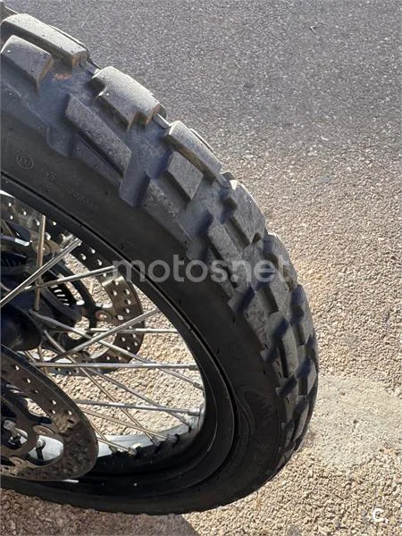 KTM 890 – Vista 6