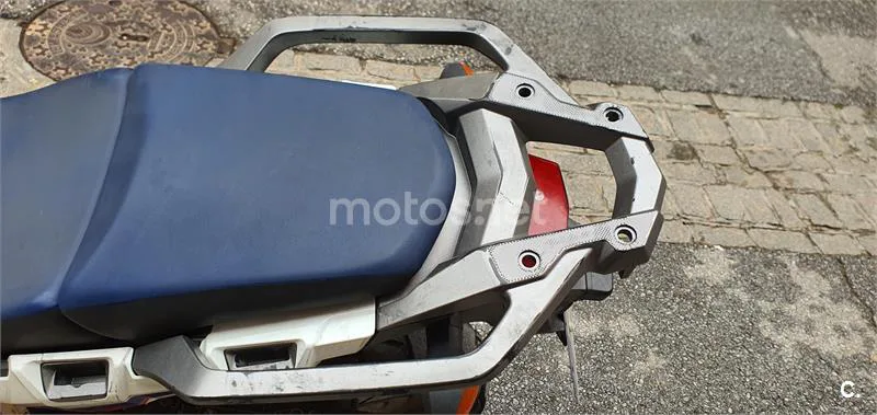 Honda CRF 1000L Africa Twin – Vista 8
