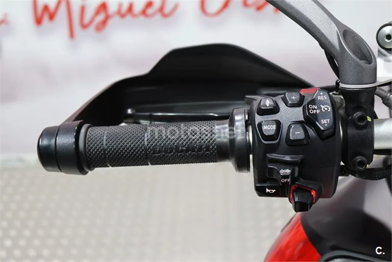 Ducati Multistrada V4 – Vista 8