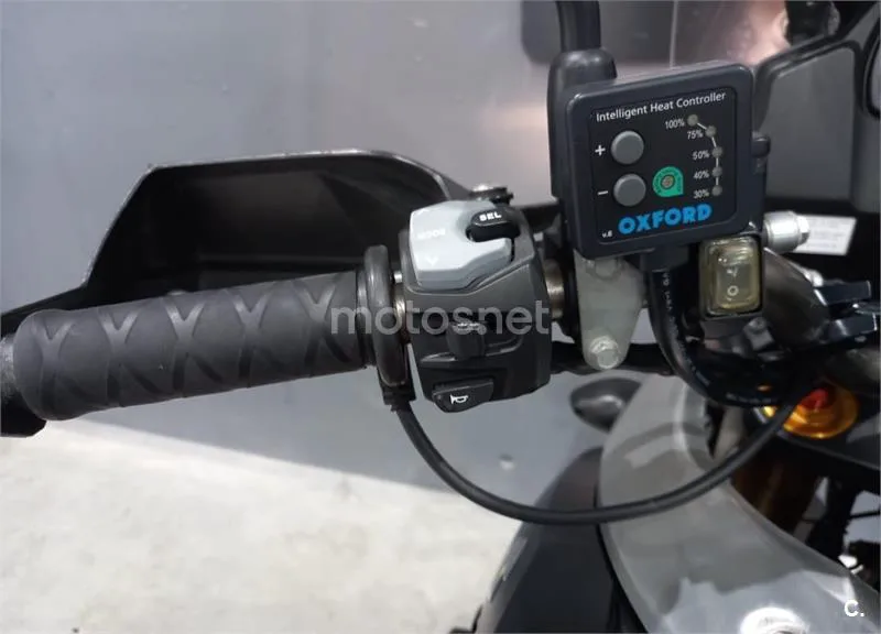 Suzuki V-Strom 1000 – Vista 8