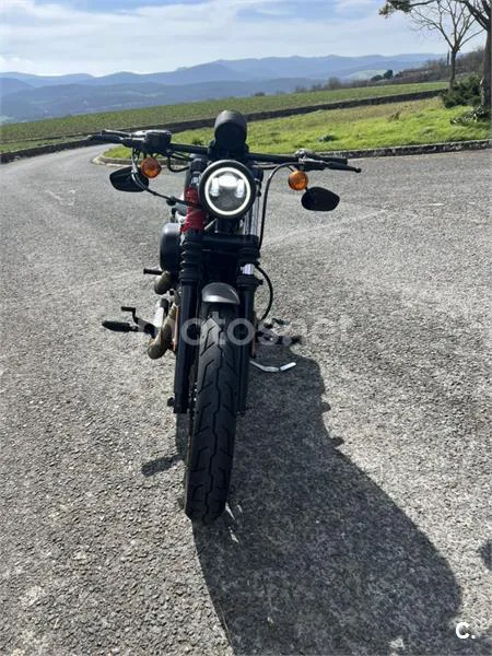Harley-Davidson Sportster Iron 883 – Vista 3