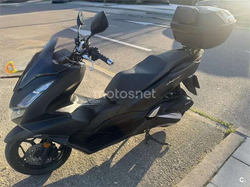 Honda PCX 125 – Vista 4