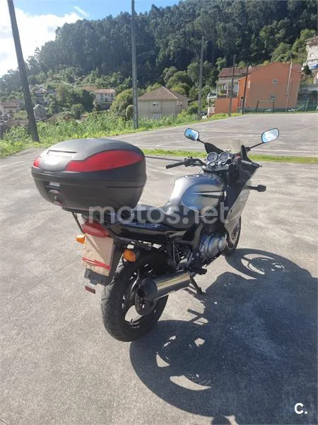 Suzuki GS 500F – Vista 3