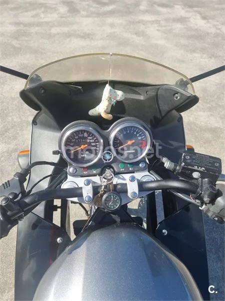 Suzuki GS 500F – Vista 8