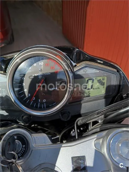 Suzuki Inazuma 250 – Vista 11