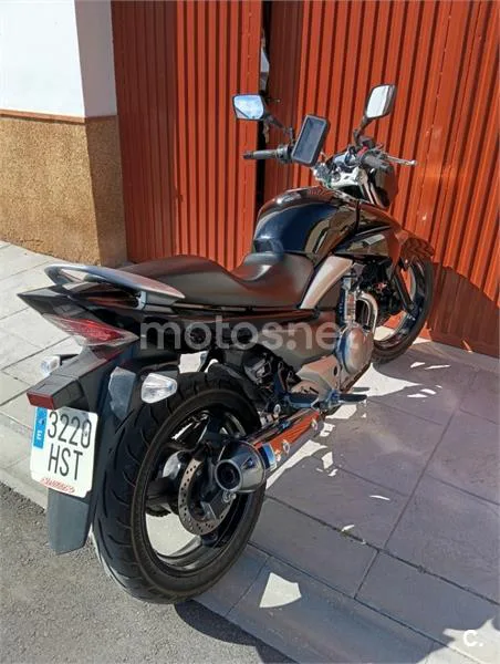 Suzuki Inazuma 250 – Vista 5