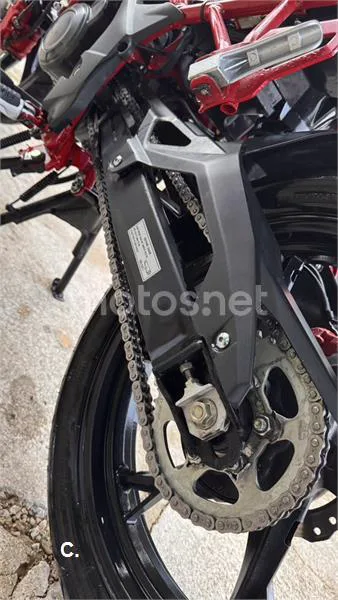 Benelli BN 125 – Vista 3