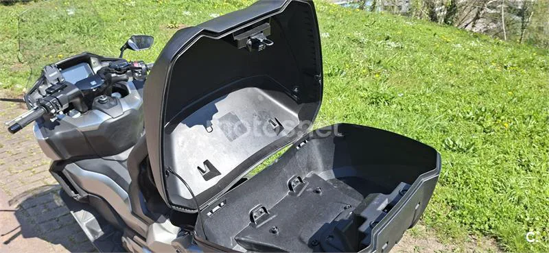 Honda Forza 750 – Vista 6