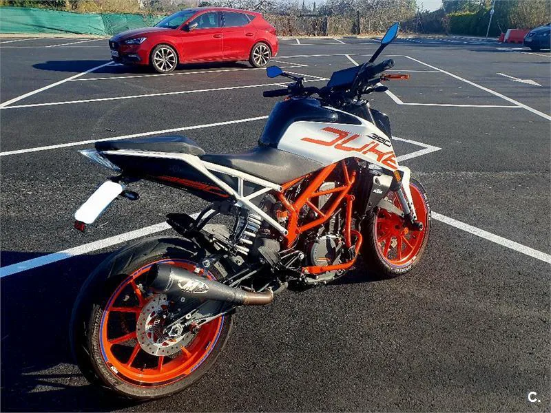 KTM 390 – Vista 3