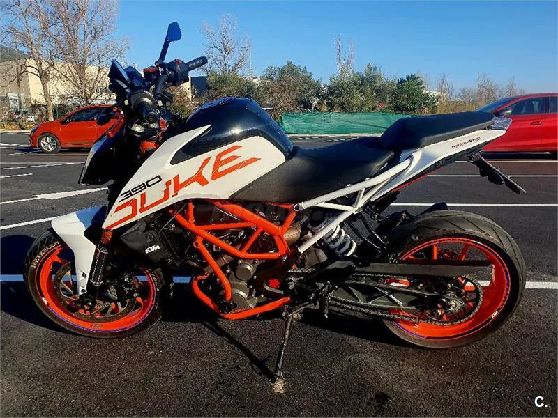 KTM 390 – Vista 6