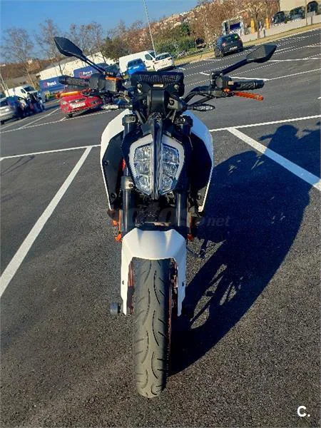 KTM 390 – Vista 8