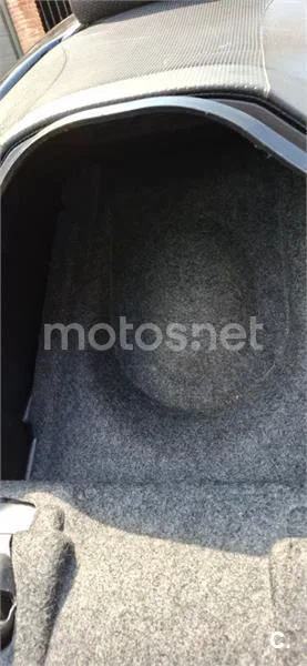 Yamaha YP Majesty 400 – Vista 13