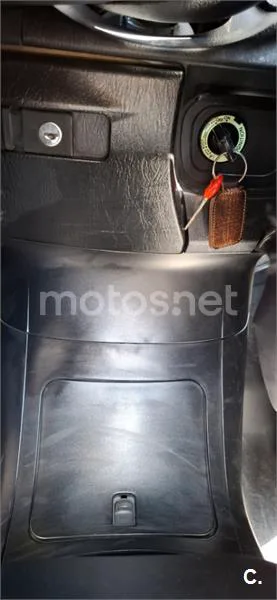 Yamaha YP Majesty 400 – Vista 15