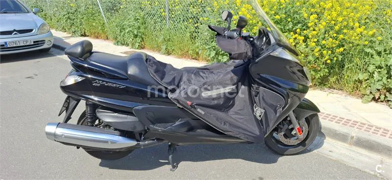 Yamaha YP Majesty 400 – Vista 9