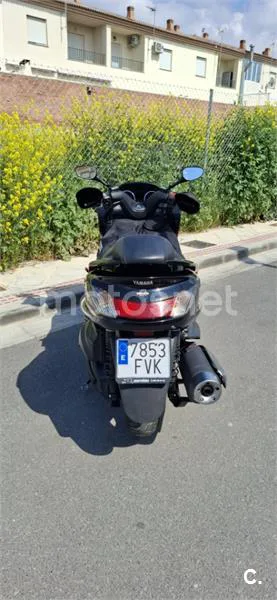 Yamaha YP Majesty 400 – Vista 10