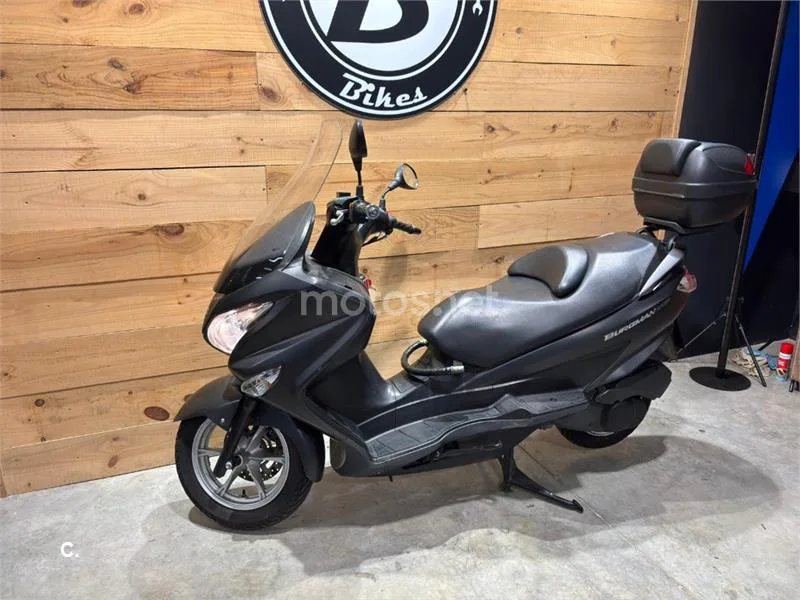 Suzuki Burgman 200 – Vista 20