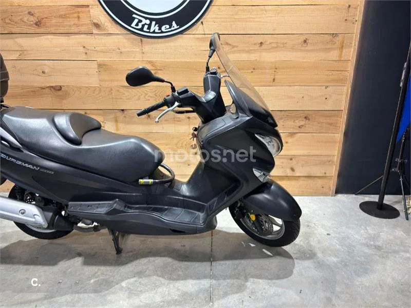 Suzuki Burgman 200 – Vista 7