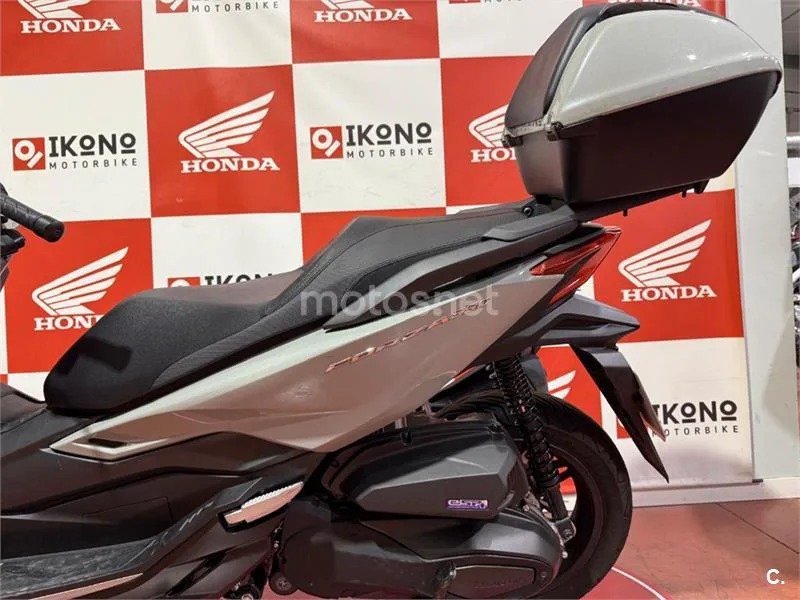 Honda Forza 350 – Vista 3