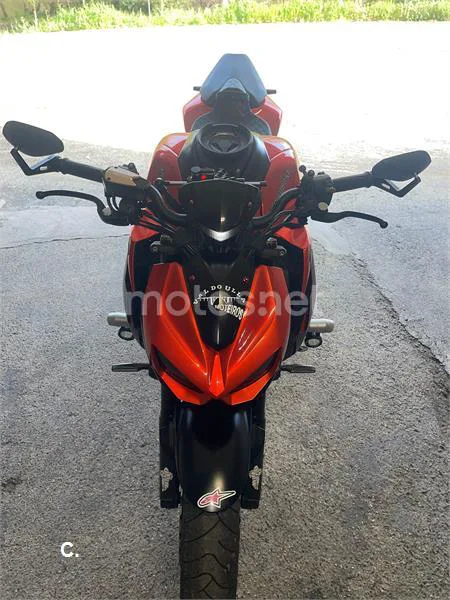 Kawasaki Z1000 – Vista 8
