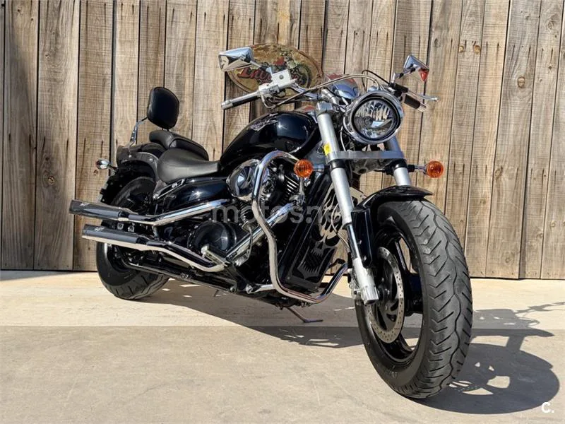 Suzuki Intruder M800 – Vista 14