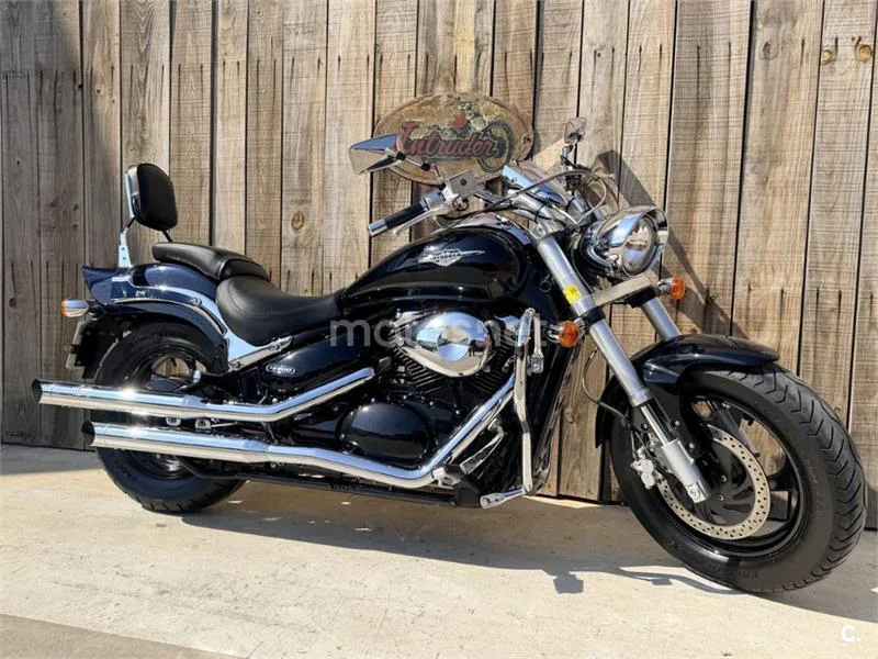 Suzuki Intruder M800 – Vista 19