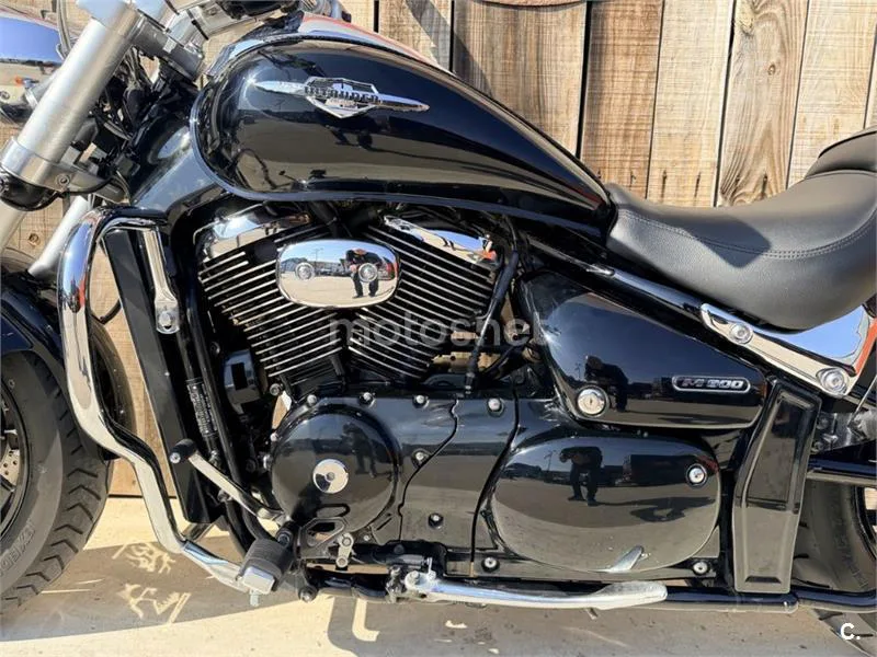 Suzuki Intruder M800 – Vista 3