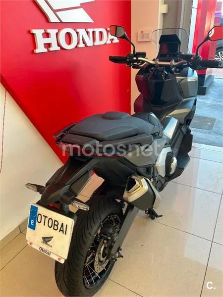 Honda X-ADV – Vista 7